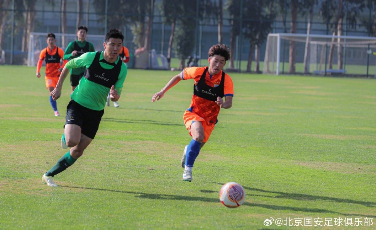 國安熱身賽10打11對陣泰山U18梯隊：閆雨雙向，方昊傳射建功